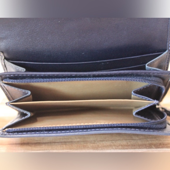 👛 SOLD 👛 - Picture 11 of 11